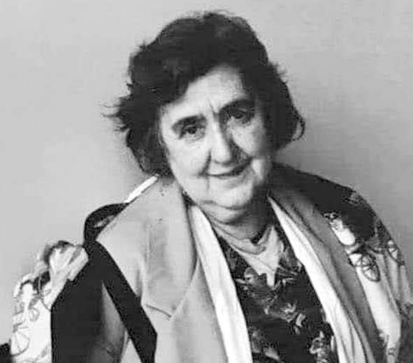 Alda merini in bianco e nero